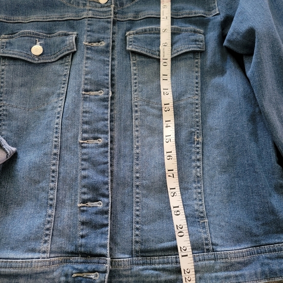 Women's jean jacket - Picture 3 of 4